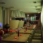 ドライ ラーベン ホテル