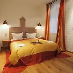 Drei Raben 4*
