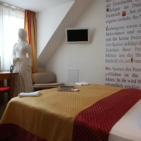 Drei Raben Hotell 4*