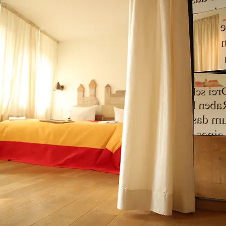 Hotel Drei Raben 4*